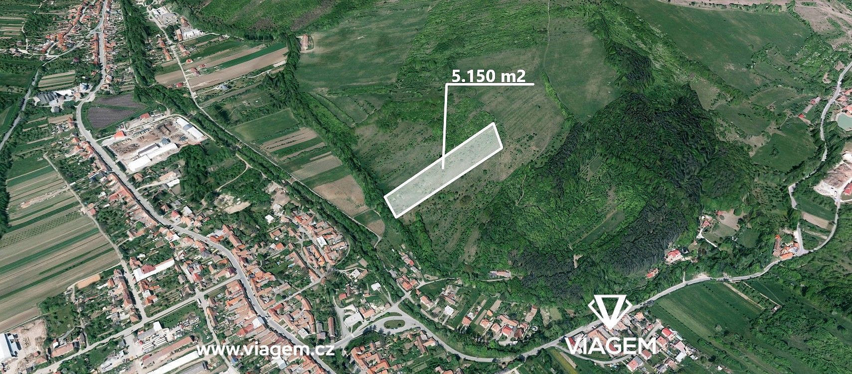 Prodej pole 1 931 m²