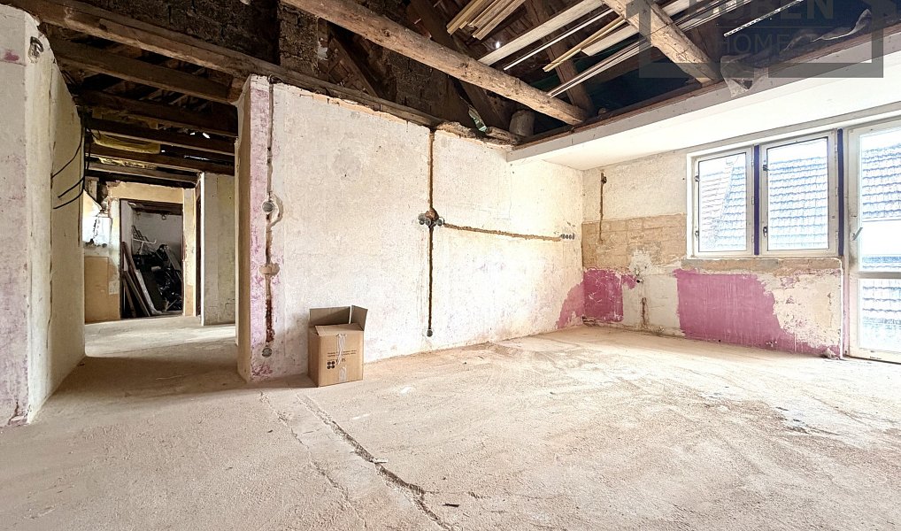 Prodej domu 380 m² s pozemkem 750 m², Bor – náhled fotky 12