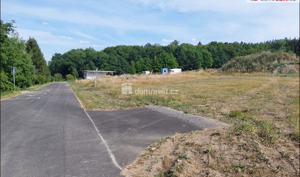Prodej stavebního pozemku 1 255 m², Semněvice – fotka 1 z 19
