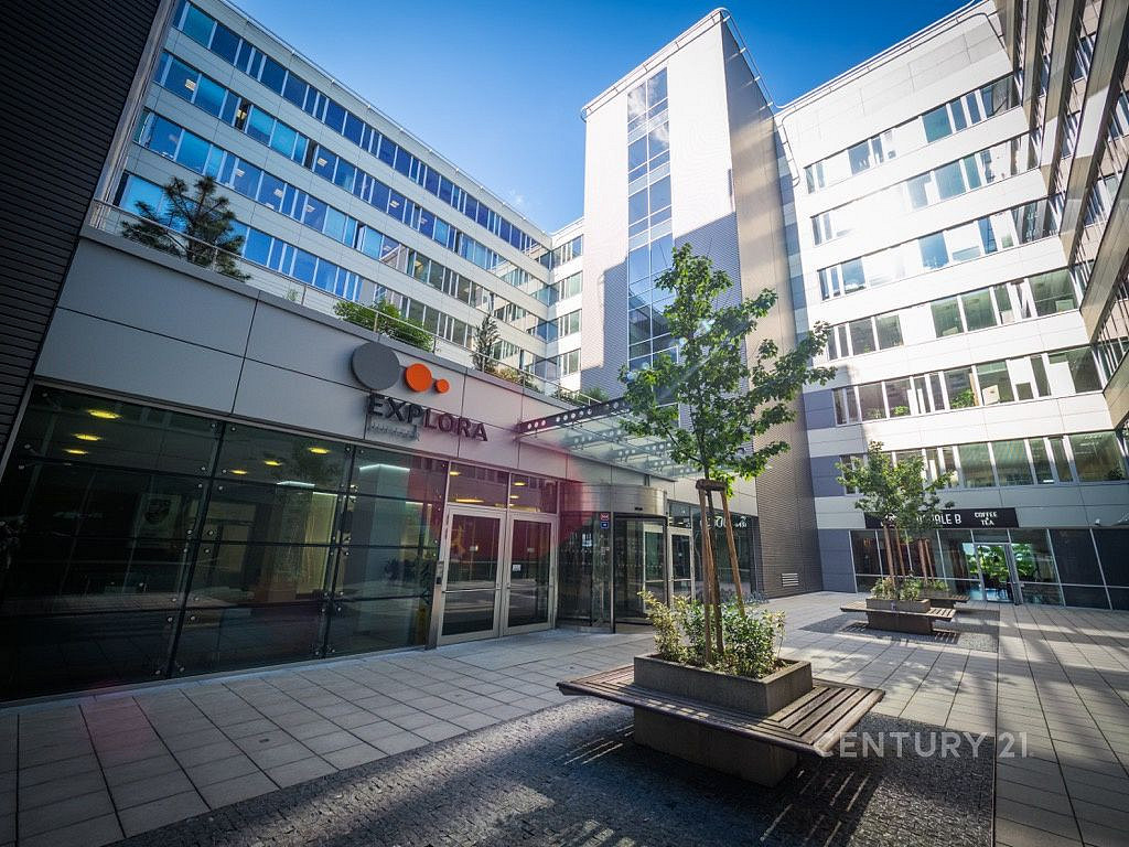 Pronájem kanceláře 4 609 m²