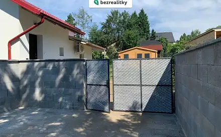Prodej domu 110 m² s pozemkem 421 m², Na Šancích, Praha 4 - Točná