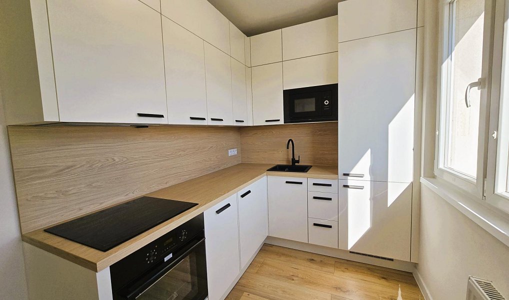 Prodej bytu 2+1 52 m², Praha – fotka 1 z 8