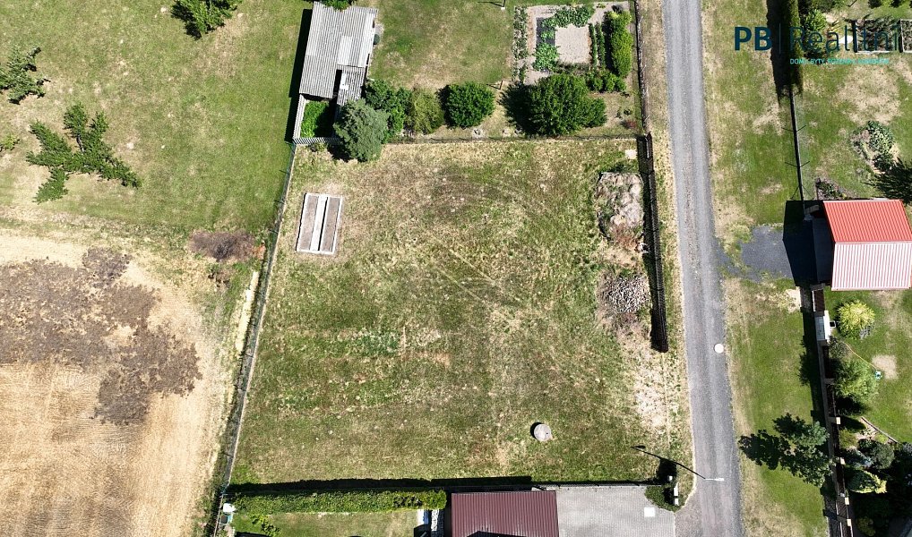 Prodej stavebního pozemku 860 m², Osek – náhled fotky 9