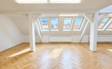 Pronájem kanceláře 150 m², Kodaňská, Praha 10 - Vršovice