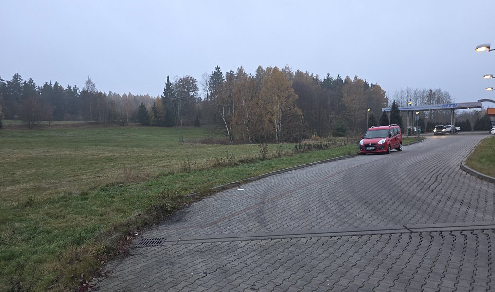 Prodej louky 6 229 m², Nová Role – náhled fotky 2