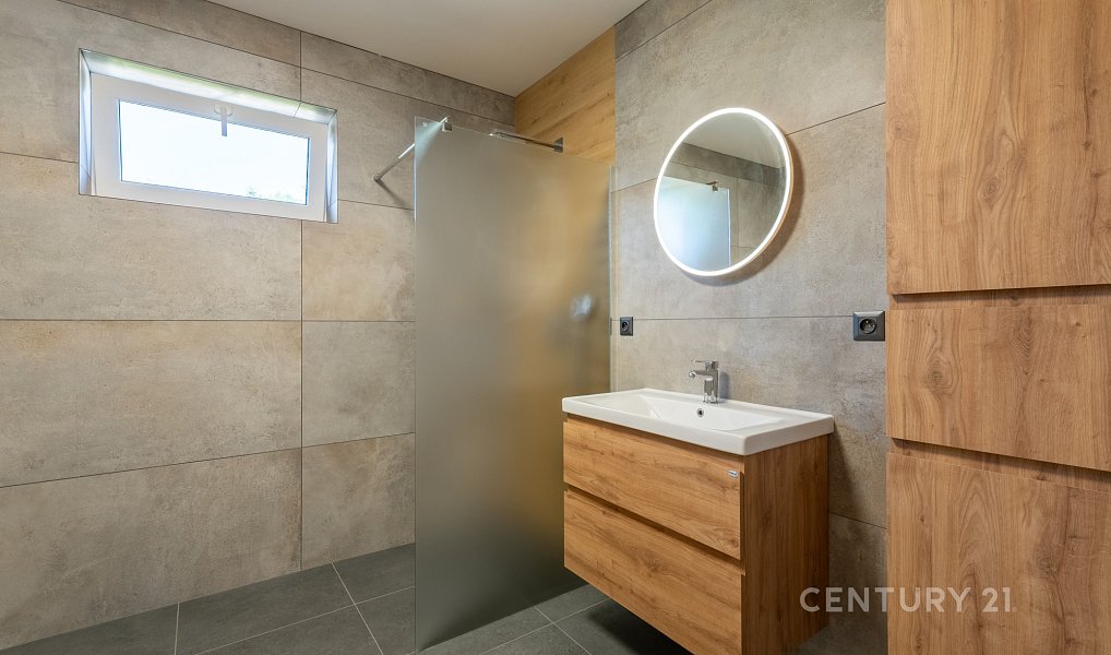 Prodej domu 124 m² s pozemkem 877 m², Vratimov – náhled fotky 3