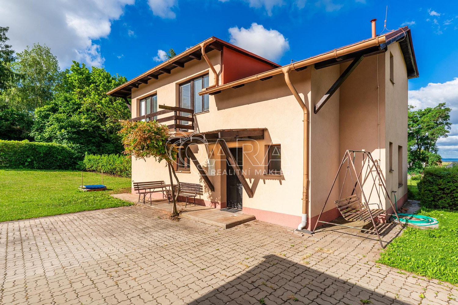 Prodej domu 124 m² s pozemkem 1 249 m² — photo 2