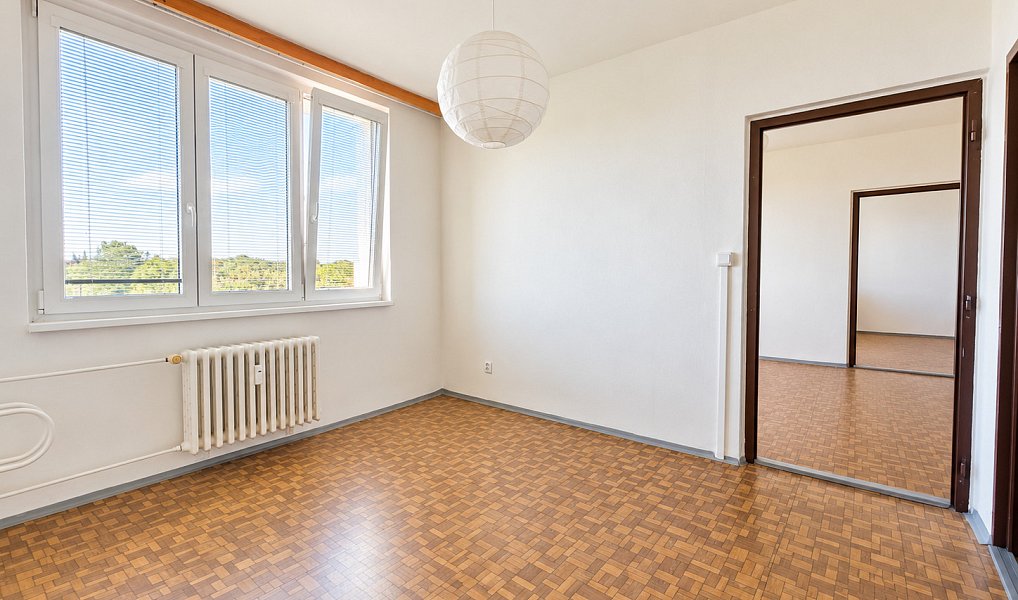 Pronájem bytu 3+1 95 m², Hradec Králové – náhled fotky 4