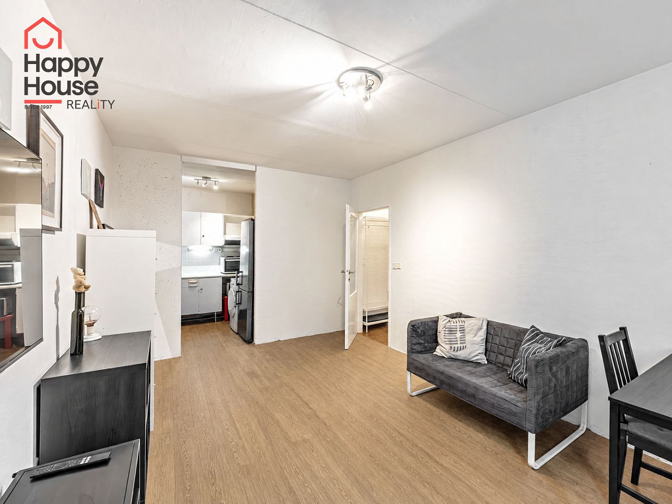 Pronájem bytu 2+kk 43 m² – fotografie 2