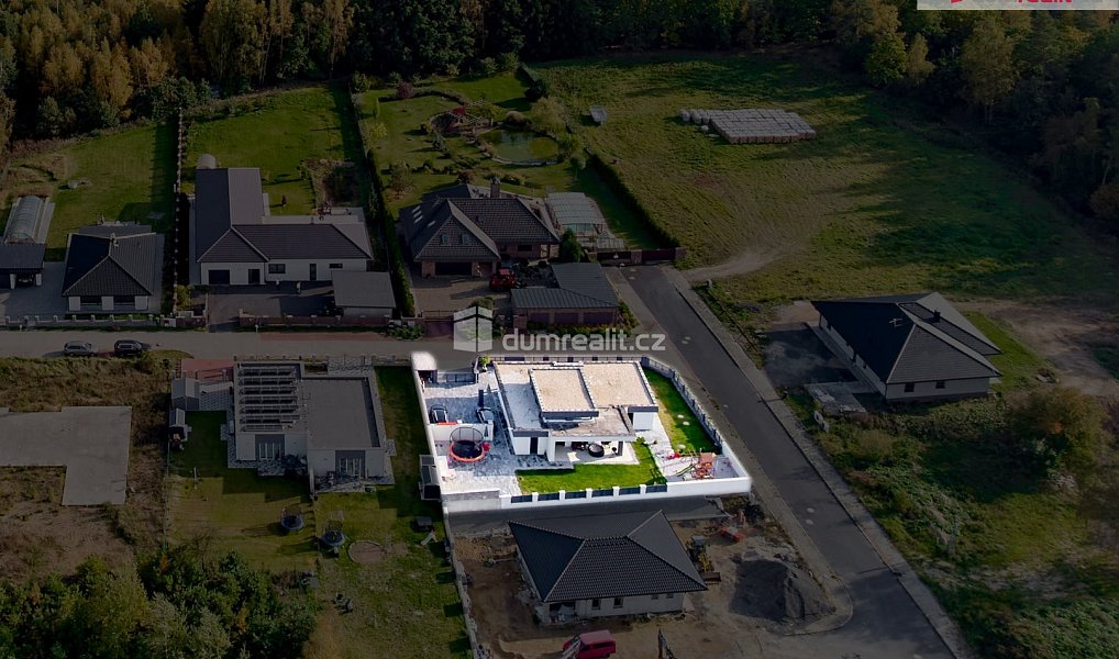 Prodej domu 136 m² s pozemkem 857 m², Nová Role – náhled fotky 32