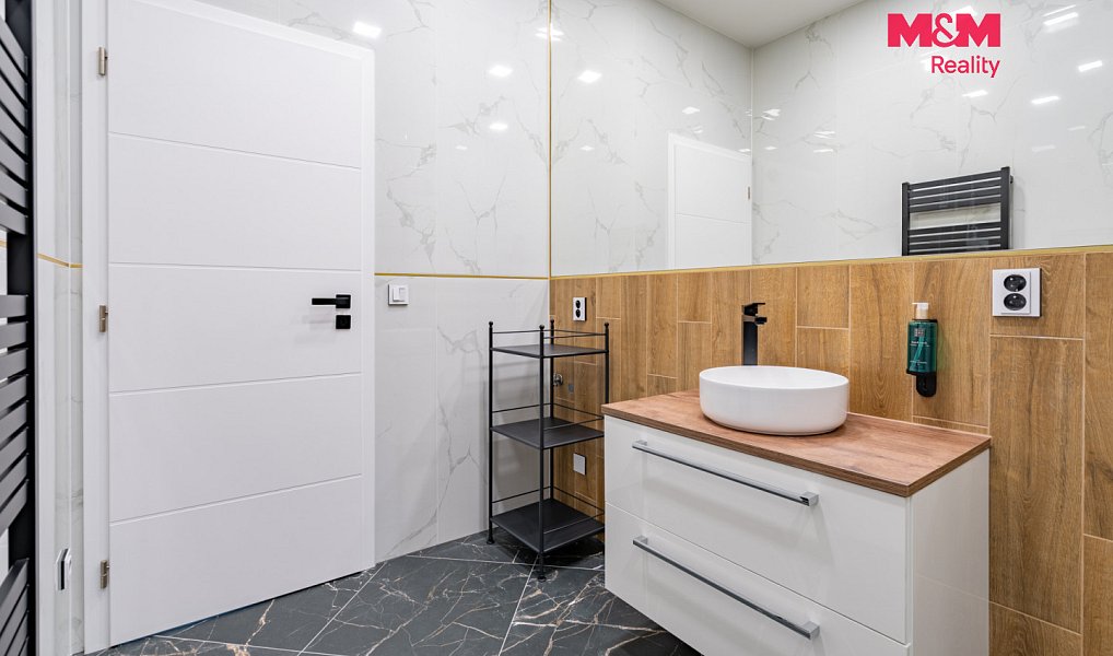 Prodej bytu 2+kk 50 m², Horní Planá – náhled fotky 6