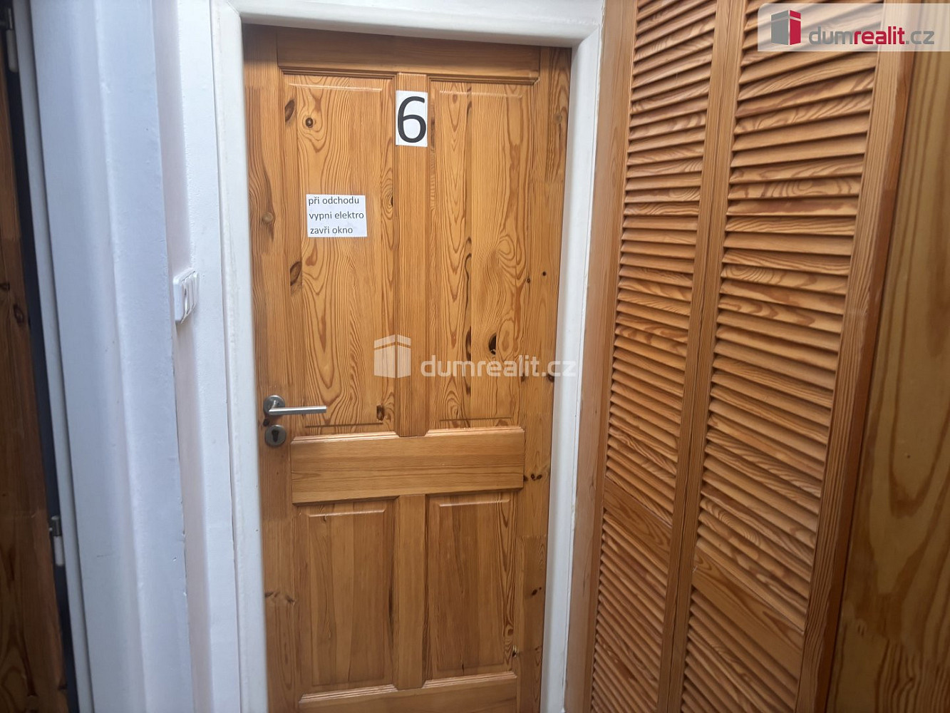 Pronájem bytu 5+kk 12 m² – fotografie 4