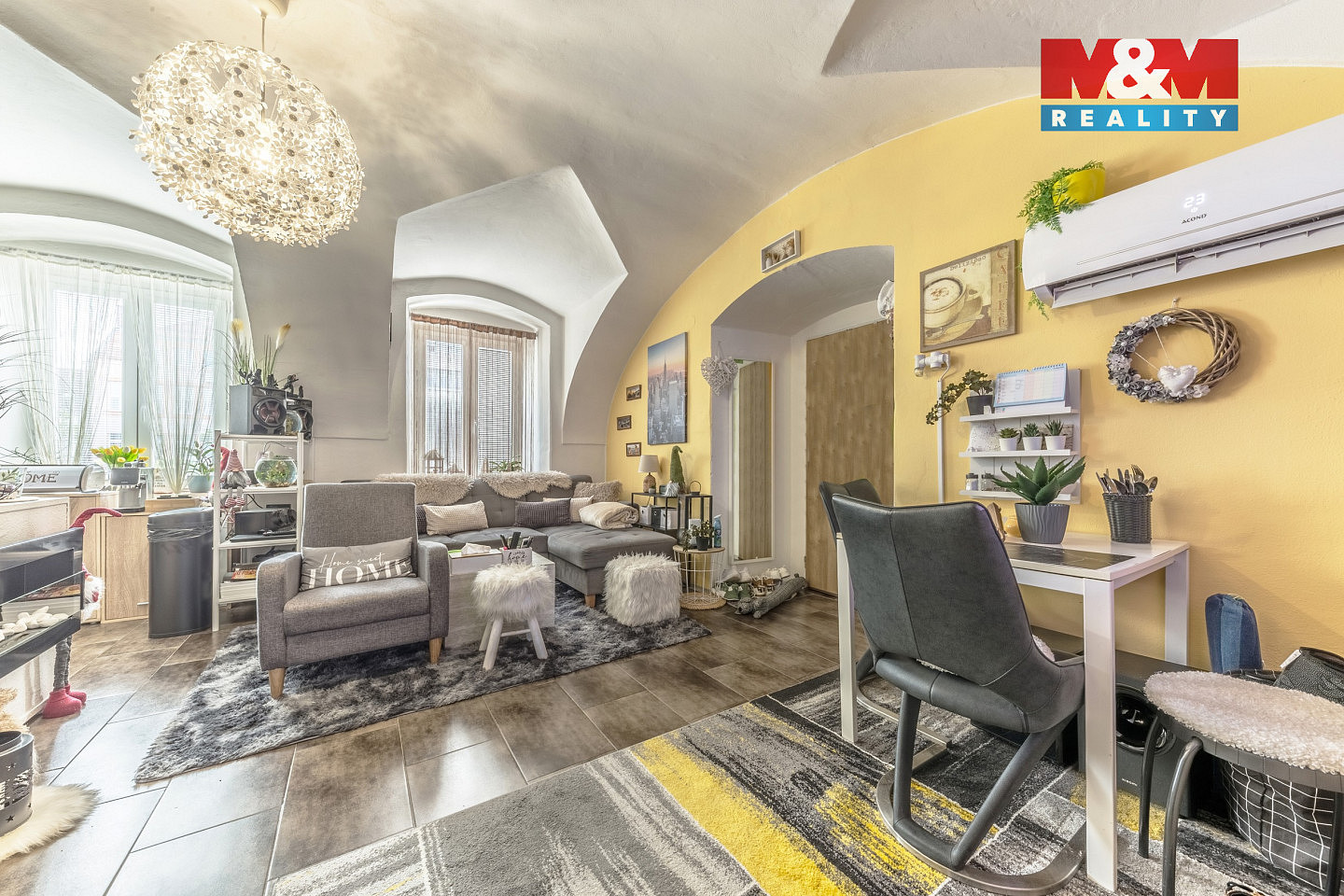 Prodej domu 230 m² s pozemkem 915 m² — photo 2