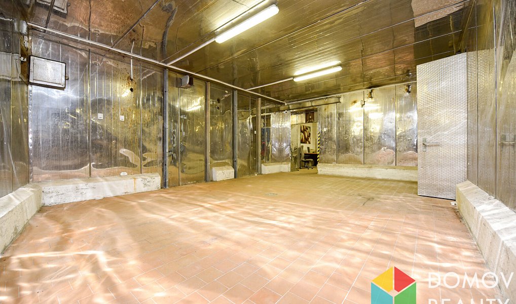 Prodej skladovacích prostor 2 000 m², Hořovice – náhled fotky 7