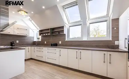Prodej bytu 5+kk 141 m², Krásného, Brno - Židenice