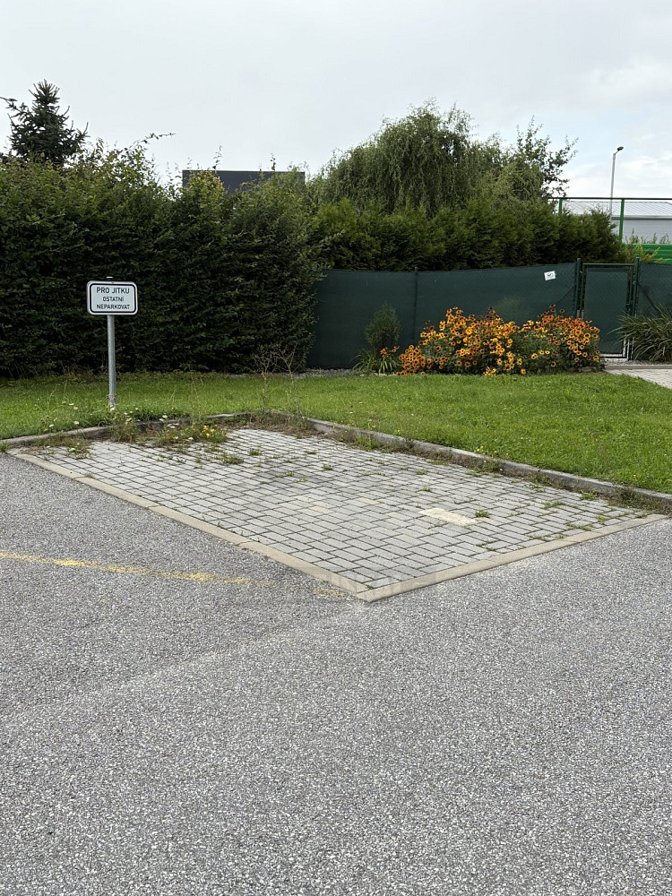 Pronájem komerčního objektu (jiného typu) 9 m² – pohled 2