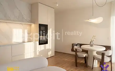 Pronájem bytu 2+kk 51 m², Tyršovo nábřeží, Zlín