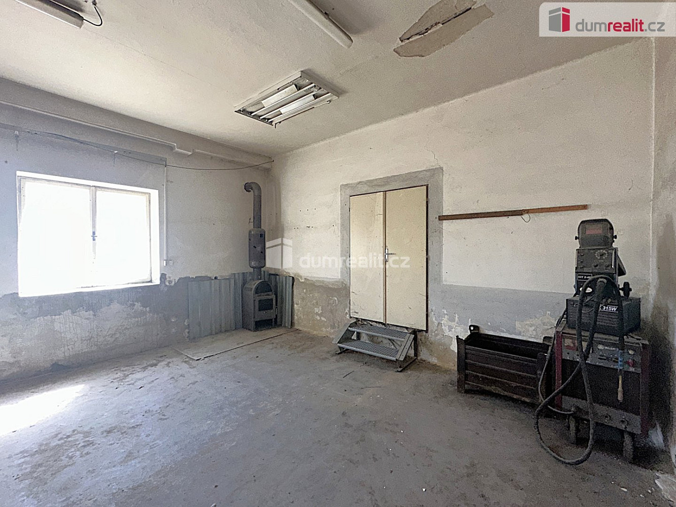 Pronájem výrobních prostor 292 m² — photo 3