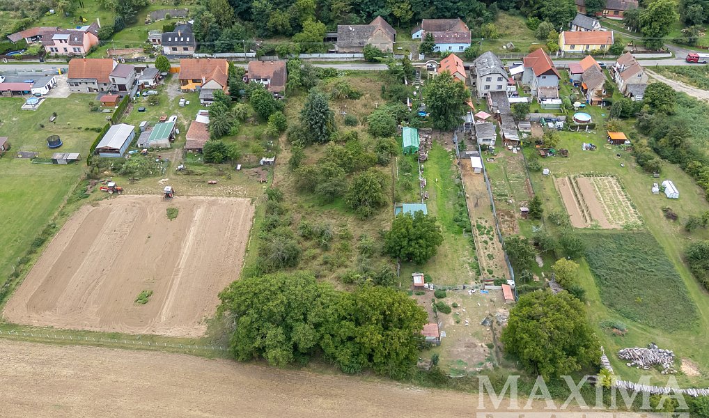 Prodej stavebního pozemku 3 823 m², Dolní Beřkovice – náhled fotky 6