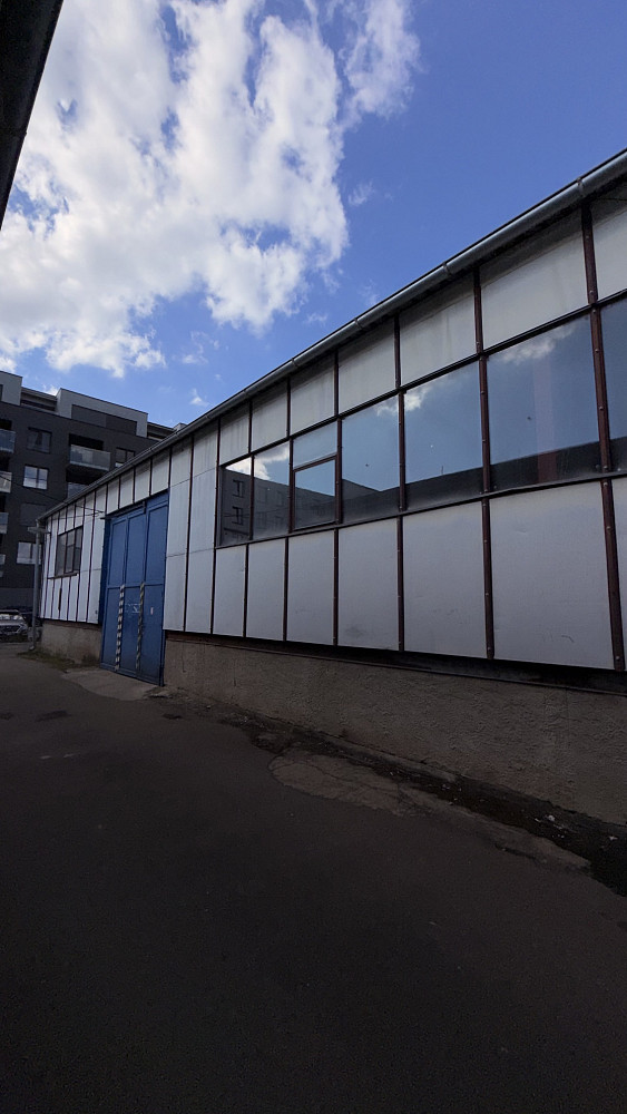 Pronájem skladovacích prostor 427 m² – fotografie 2