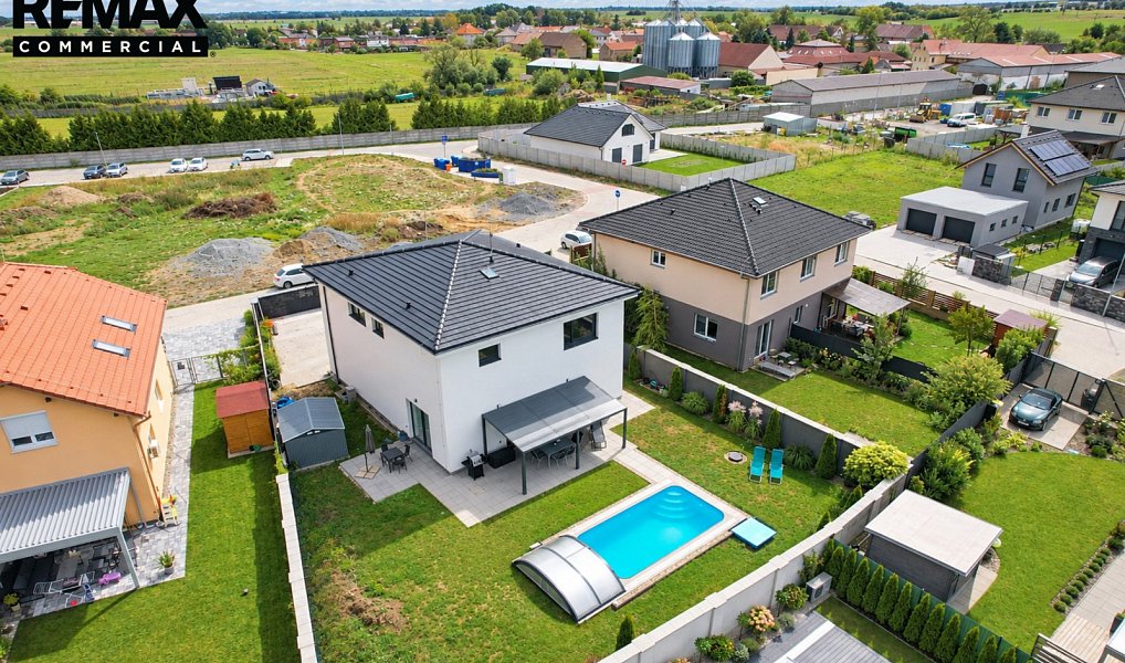 Prodej domu 220 m² s pozemkem 726 m², Polerady – náhled fotky 8