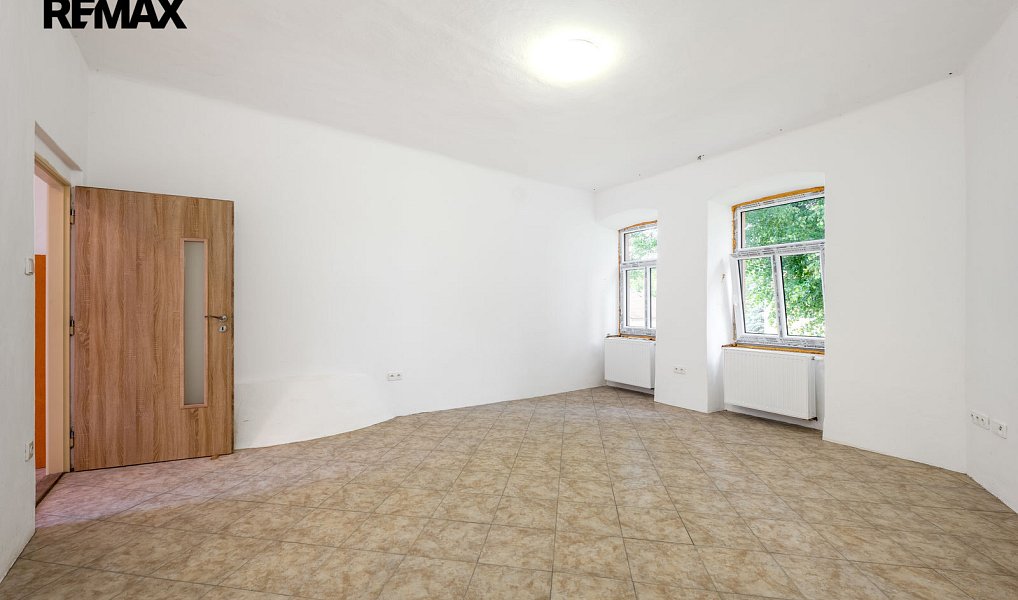 Prodej domu 363 m² s pozemkem 1 624 m², Paračov – náhled fotky 30