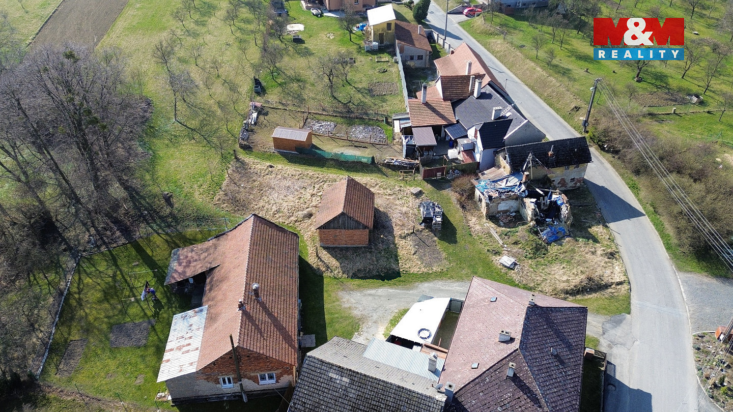 Prodej pozemku 696 m² — photo 2