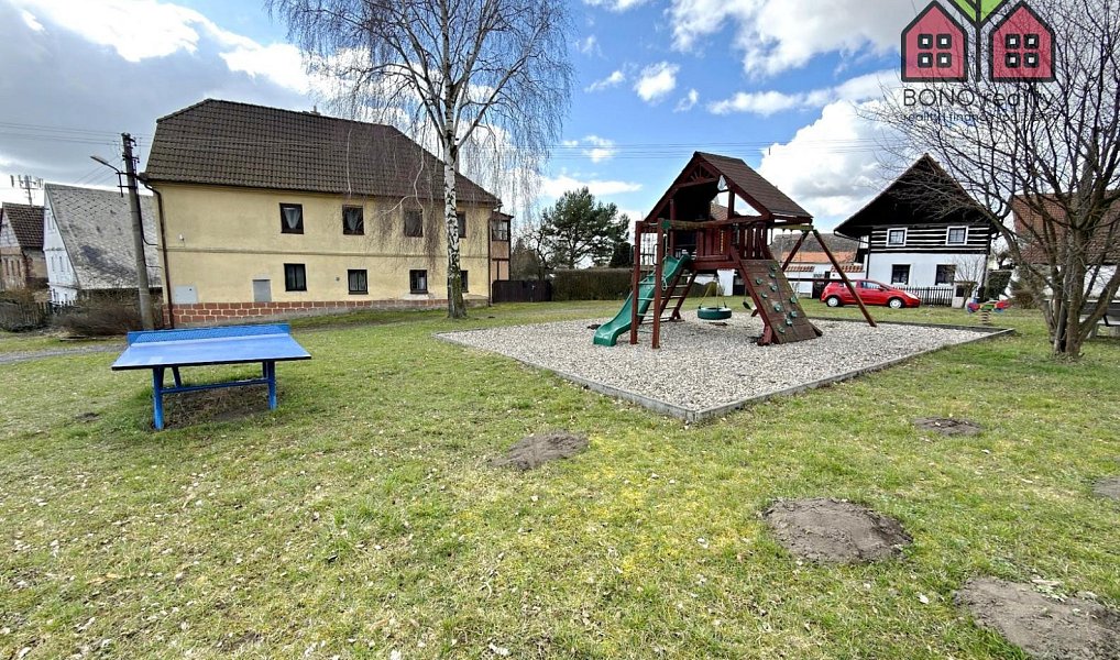 Prodej domu 290 m² s pozemkem 1 339 m², Liběšice – náhled fotky 14
