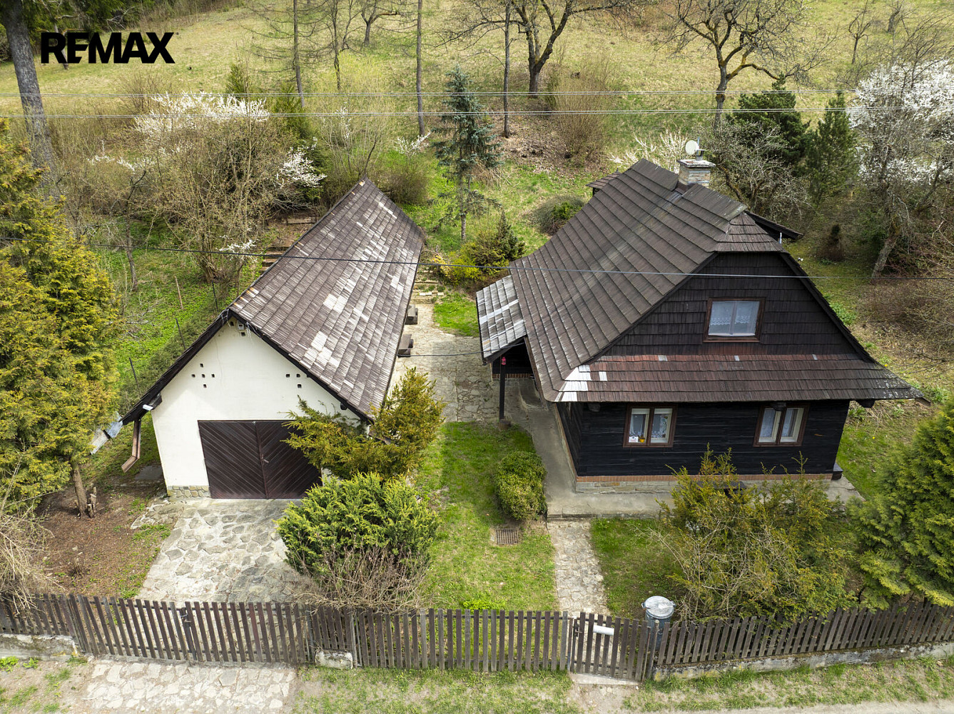 Prodej domu 600 m² s pozemkem 24 773 m²