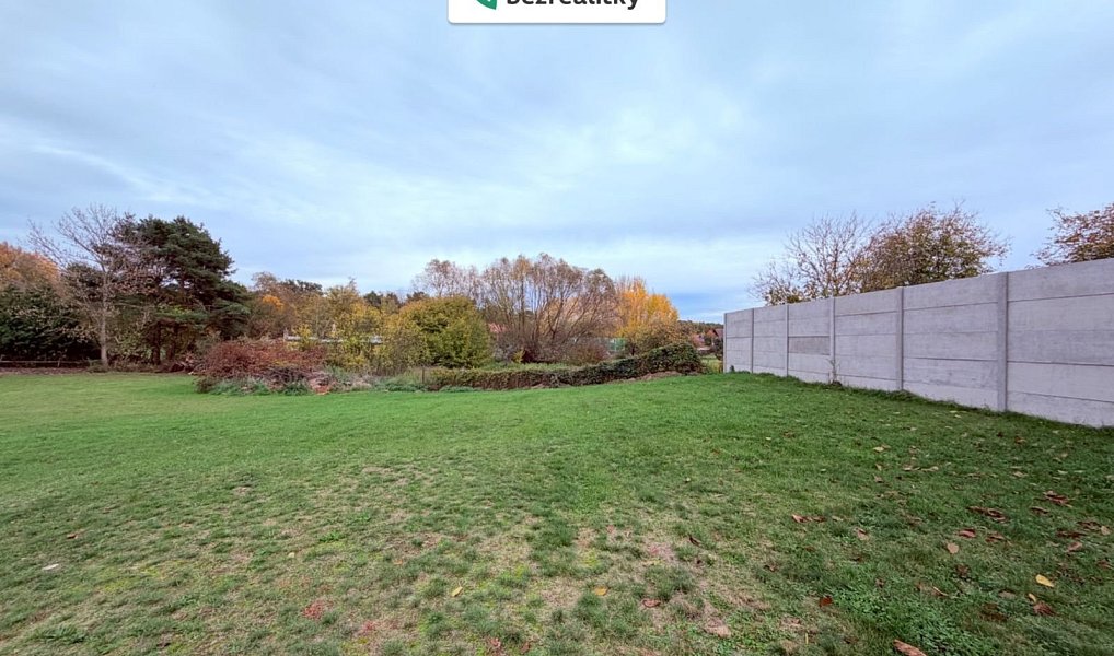 Prodej stavebního pozemku 1 913 m², Valy – náhled fotky 3