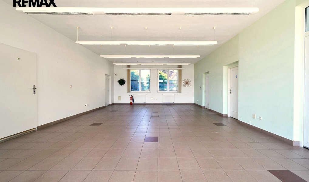 Prodej kanceláře 288 m², Hradec Králové – náhled fotky 3