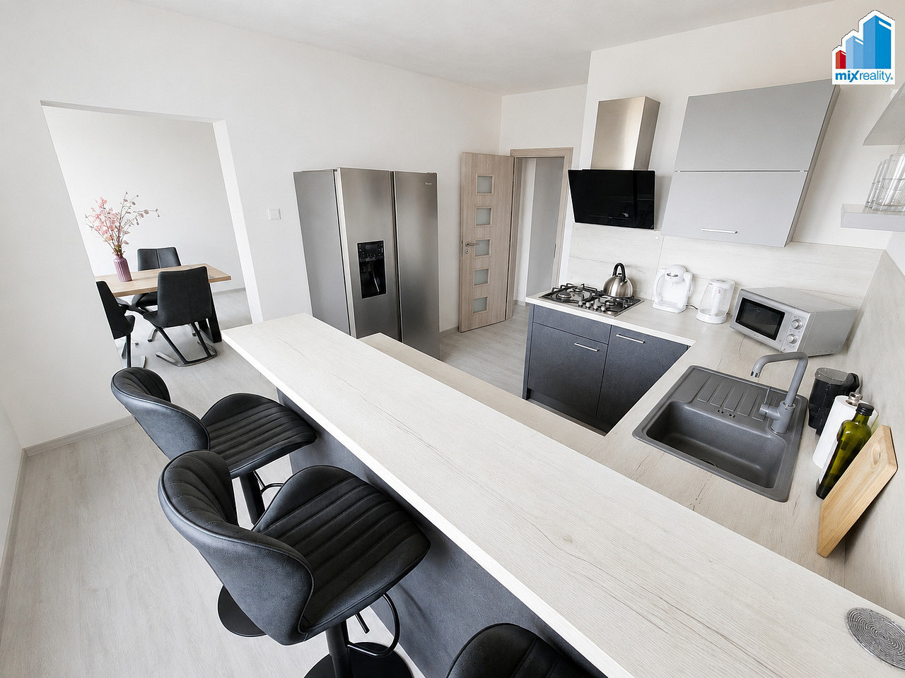 Prodej domu 261 m² s pozemkem 806 m² – fotografie 3