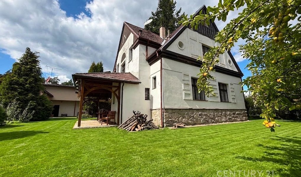 Prodej rodinného domu, 285 m², Domažlice, Babylon