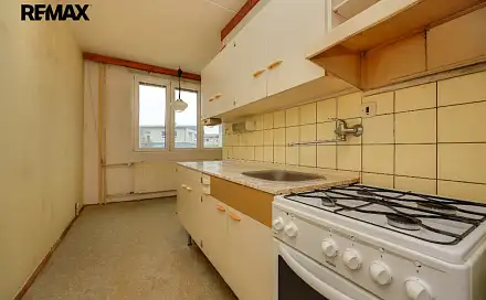 Prodej bytu 4+1 88 m², Zábělská, Plzeň - Doubravka