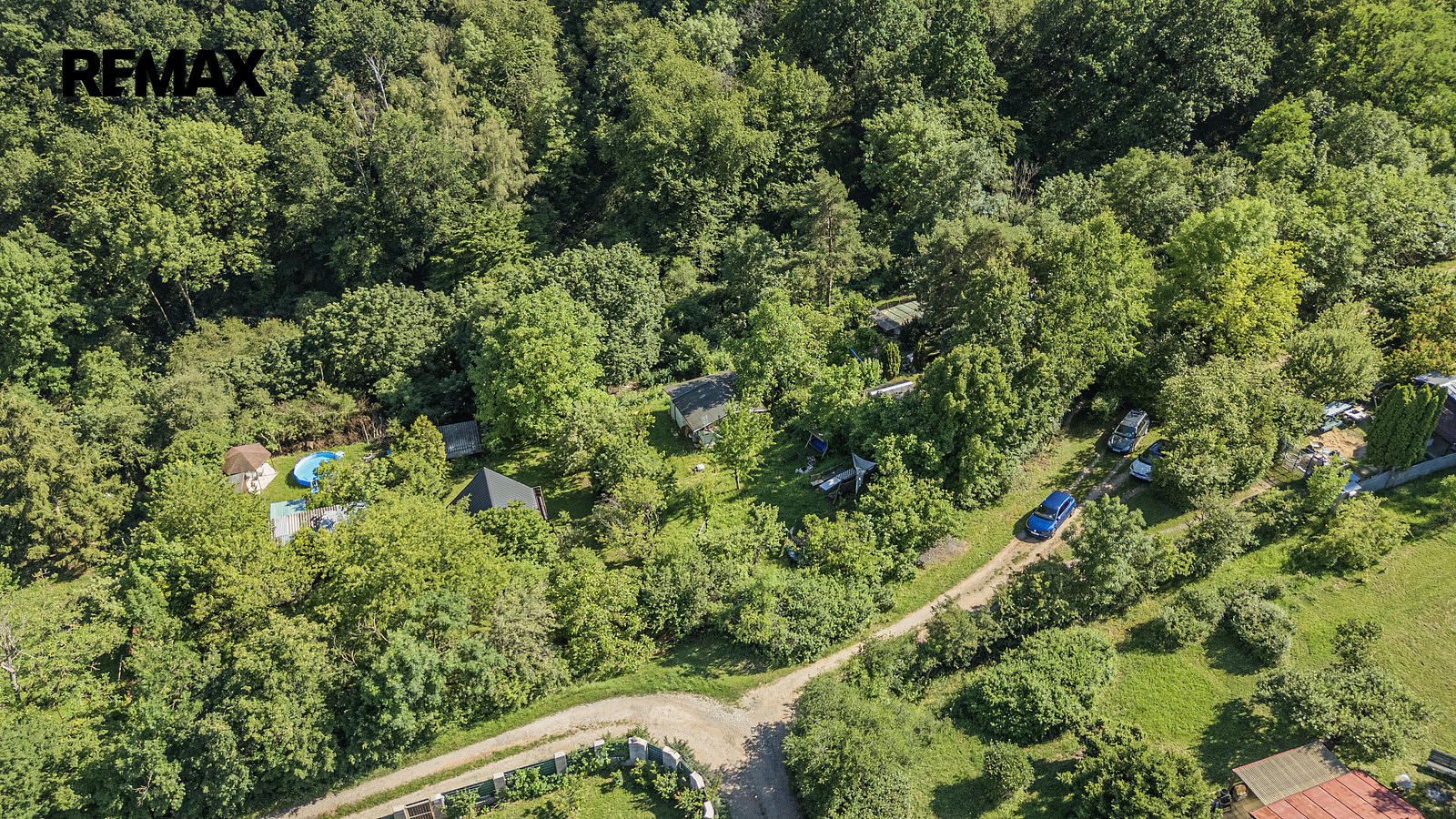 Prodej stavebního pozemku 496 m² – fotografie 3