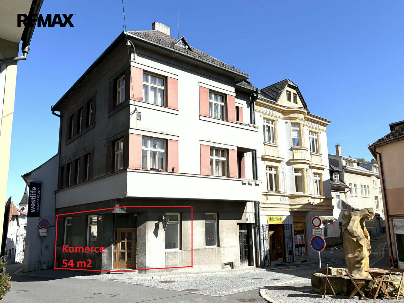 Pronájem obchodních prostor 54 m²