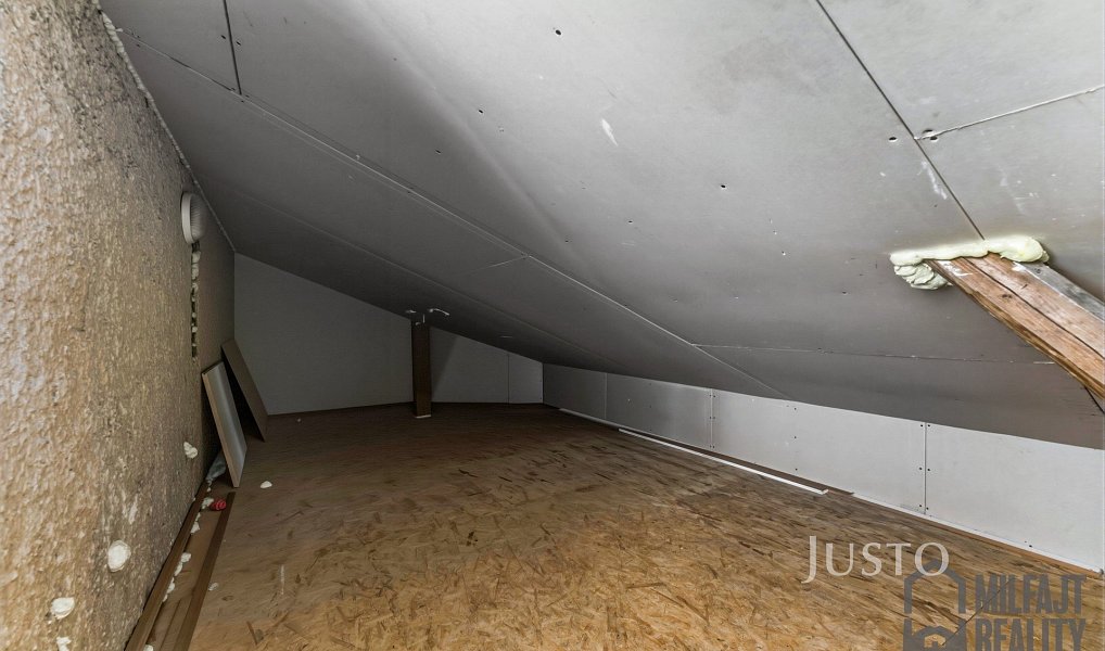 Prodej domu 145 m² s pozemkem 360 m², Vlastibořice – náhled fotky 16