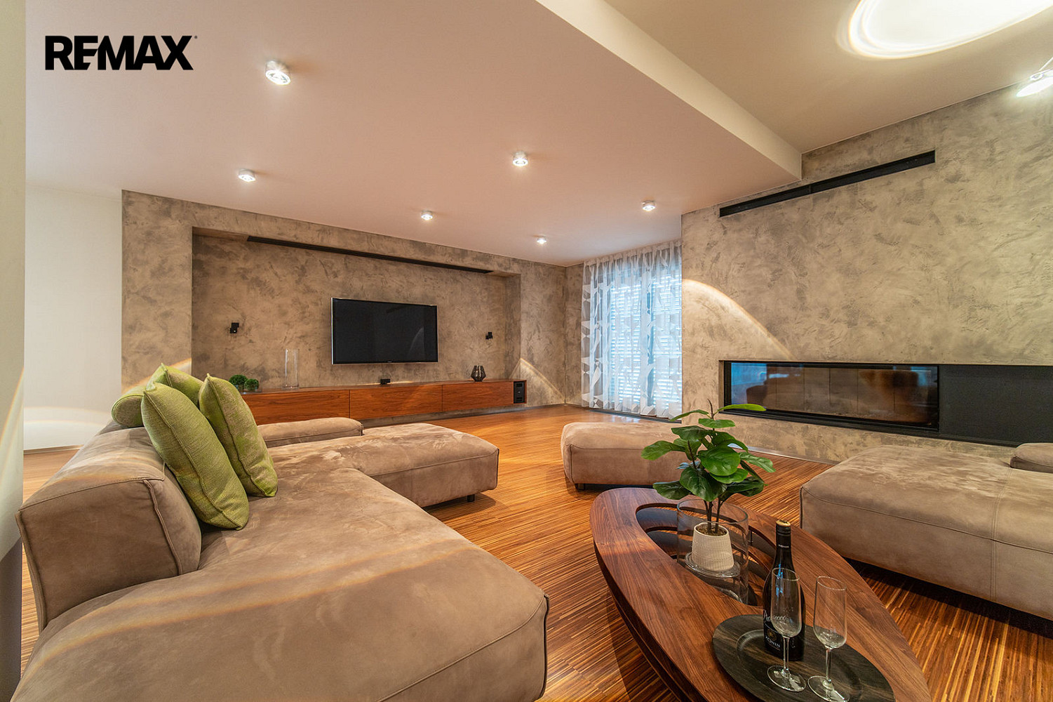 Prodej domu 536 m² s pozemkem 1 709 m² — photo 3