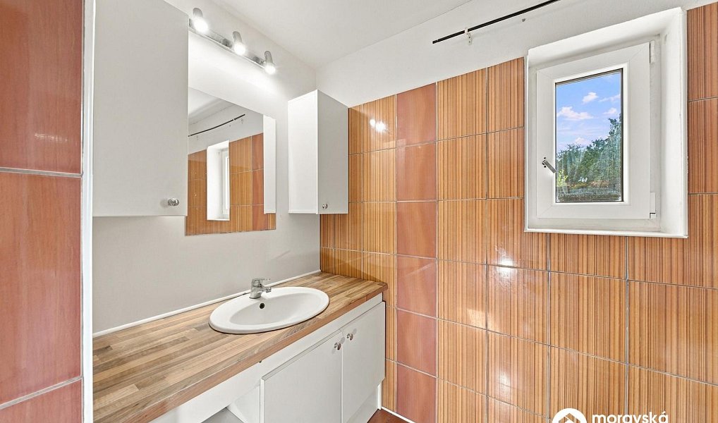 Prodej domu 193 m² s pozemkem 925 m², Zakřany – náhled fotky 8