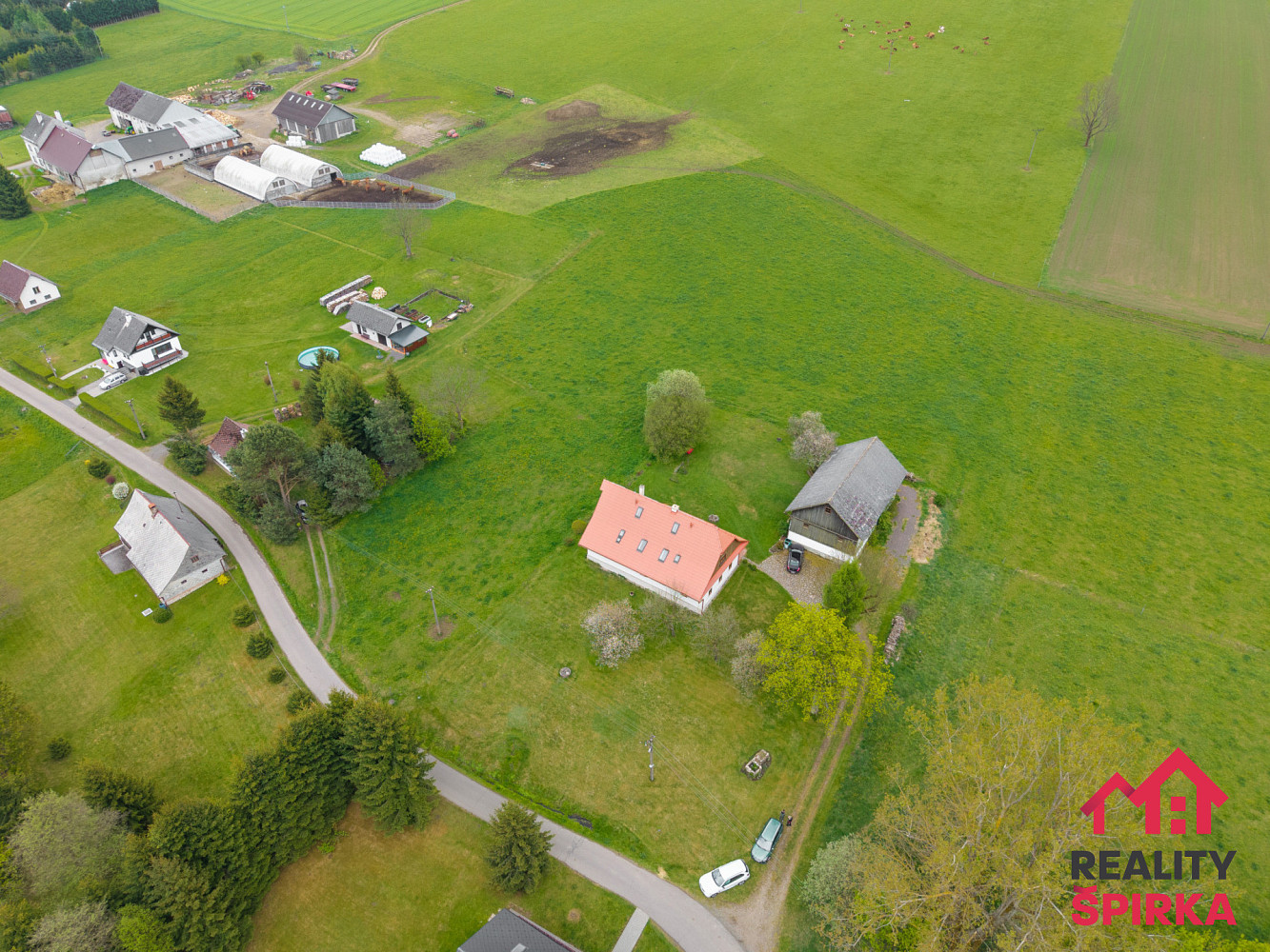 Prodej stavebního pozemku 5 800 m² – fotografie 3