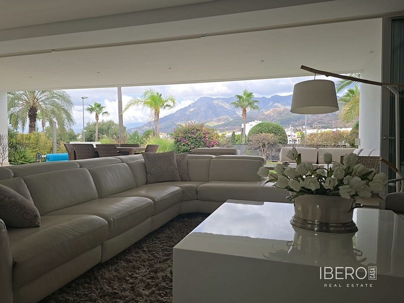 Prodej domu 193 m² s pozemkem 803 m² - Más