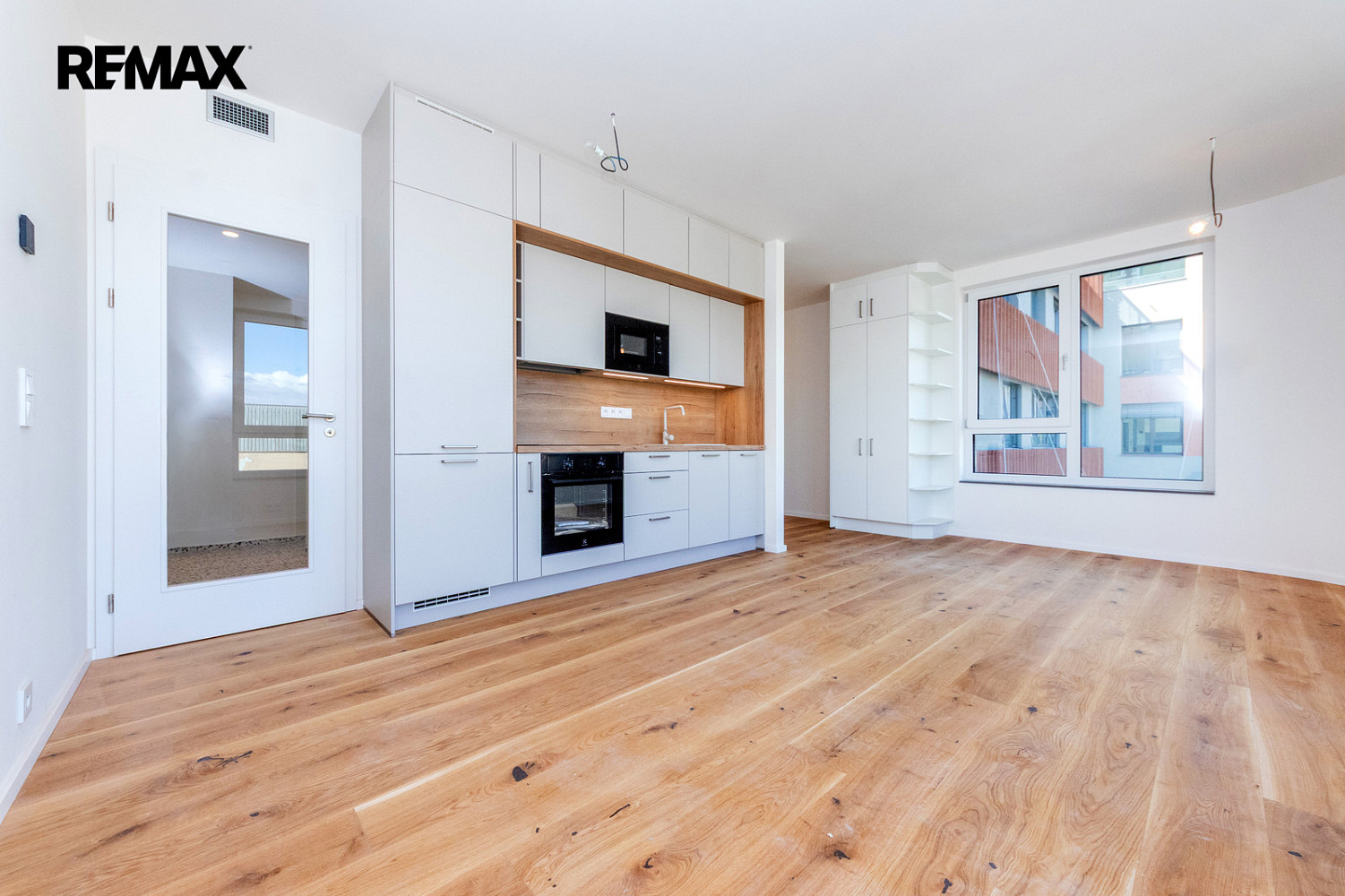 Pronájem bytu 1+kk 37 m²