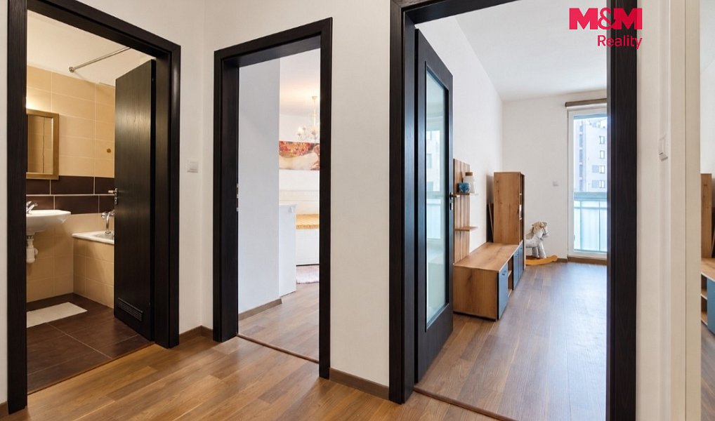 Pronájem bytu 2+kk 57 m², Praha – náhled fotky 19