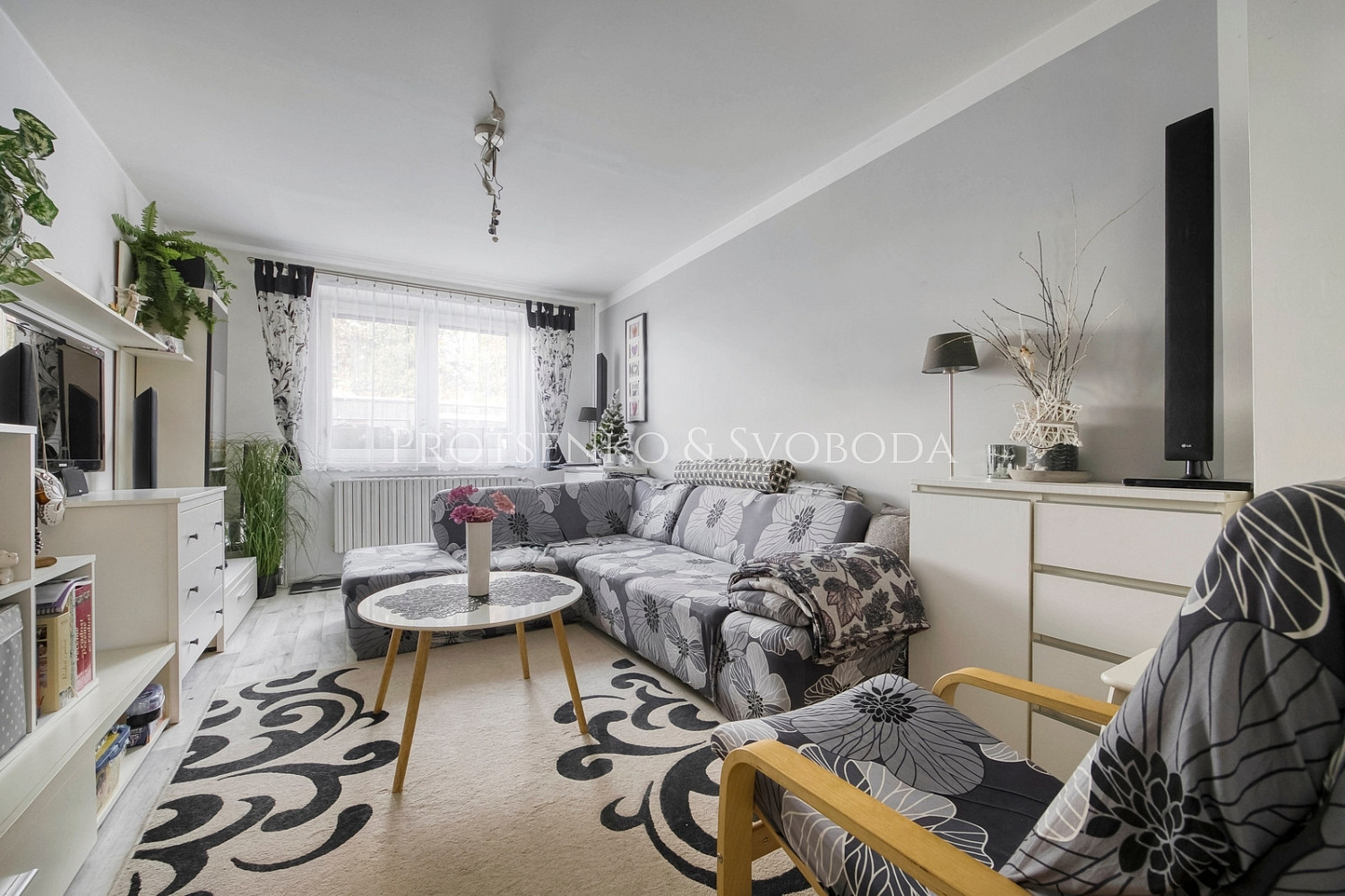 Prodej nájemního domu, činžáku 186 m² – pohled 2