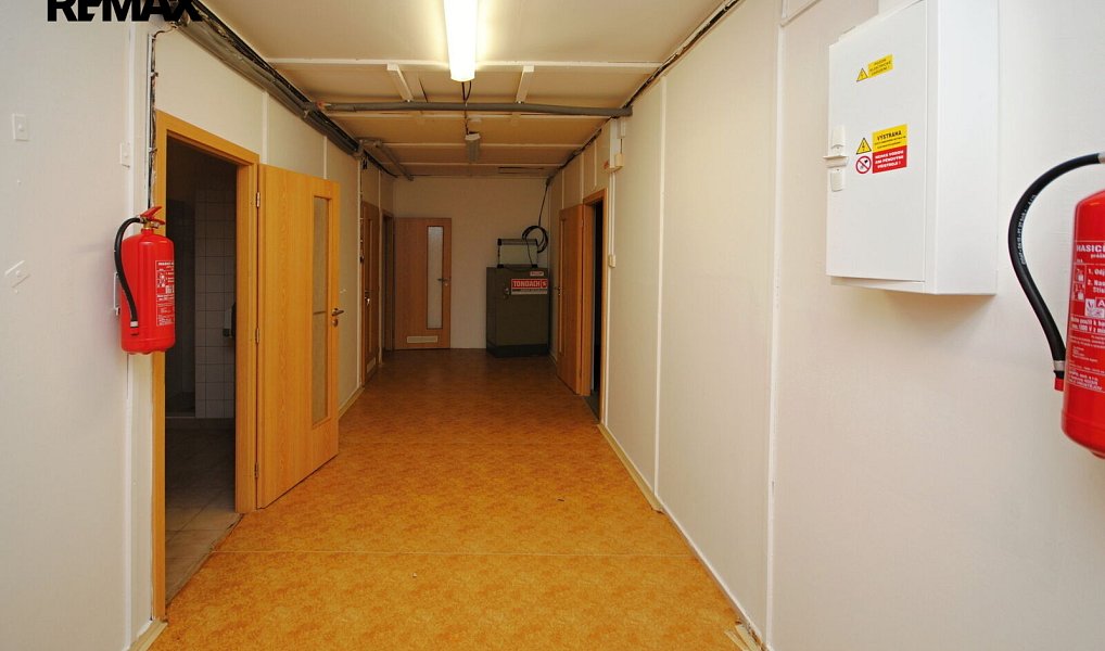 Prodej ubytovacího objektu 226 m², Praha – náhled fotky 8