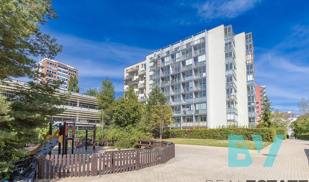Prodej bytu 2+kk 49 m², Praha – náhled fotky 22