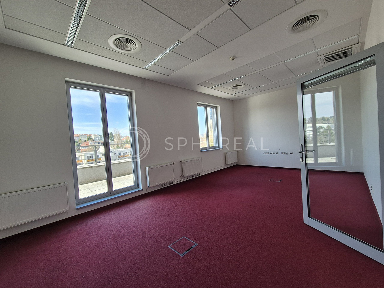 Pronájem kanceláře 221 m² — photo 4