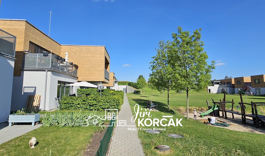 Pronájem bytu 2+kk 69 m², Slavkov u Brna – náhled fotky 4