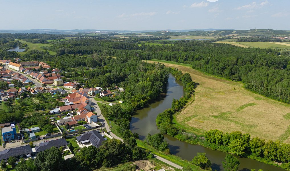 Prodej stavebního pozemku 776 m², Bulhary – náhled fotky 7