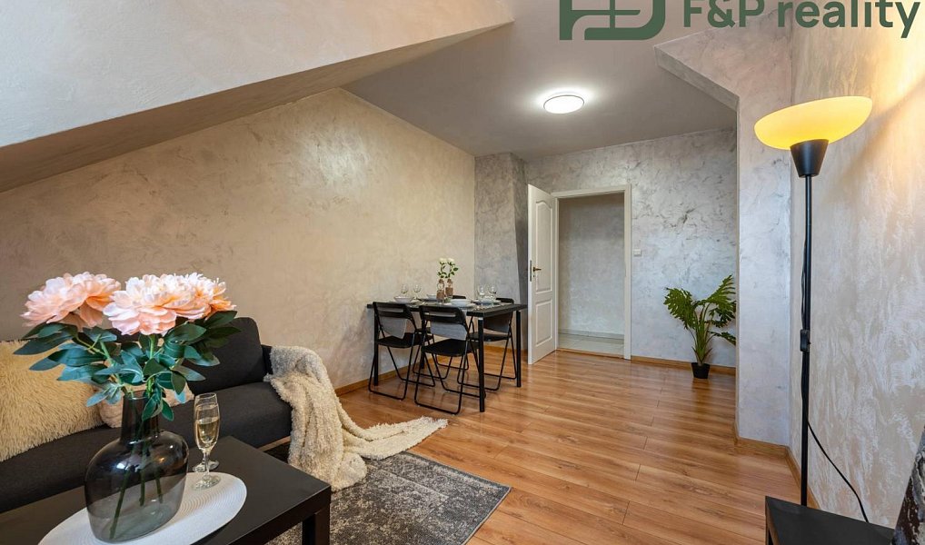 Prodej nájemního domu, činžáku 314 m², Kolín – náhled fotky 8